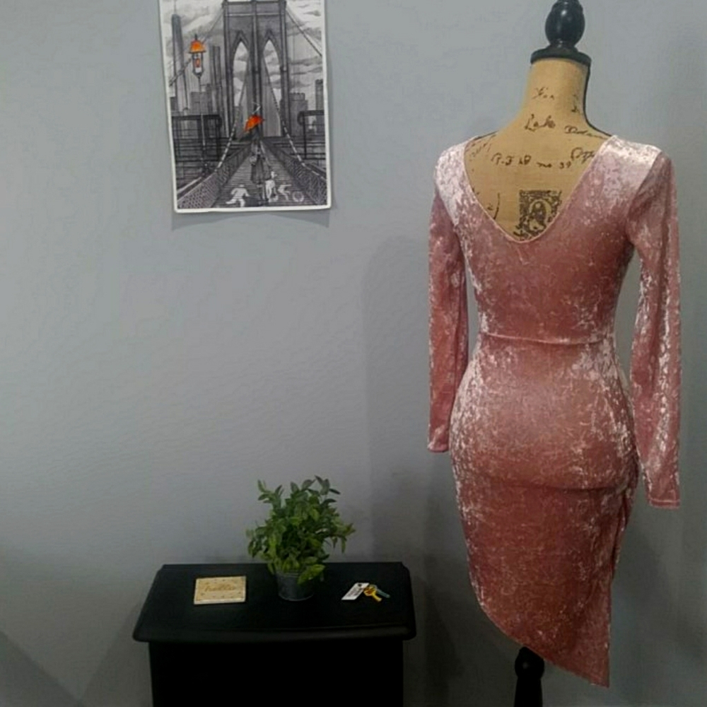Party dress - Picture 2 of 2